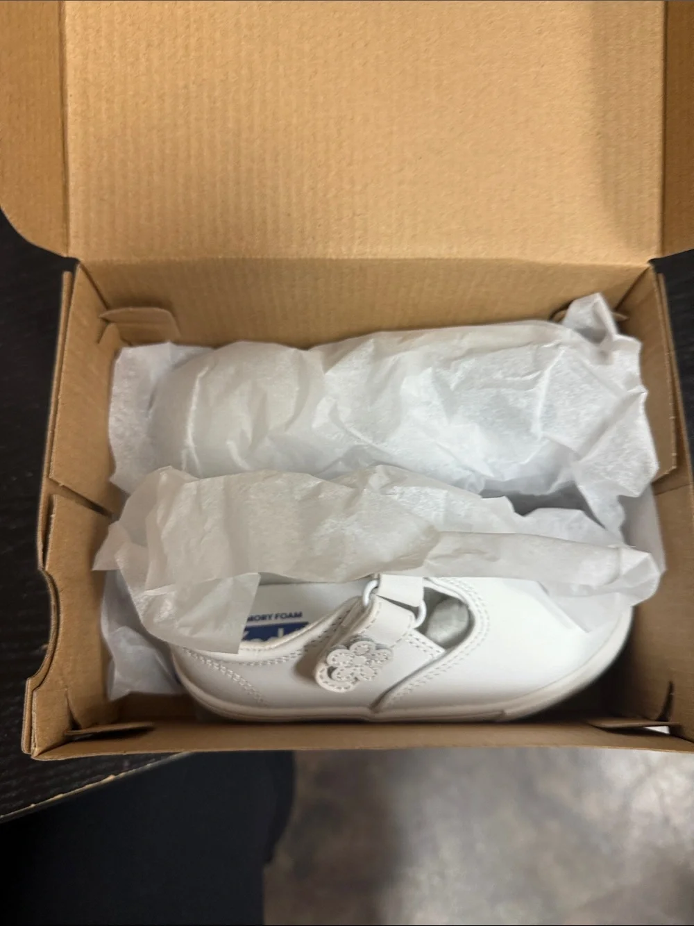 Keds Toddler Kids White Leather Daphne Sneakers - Wide Width Size 6.5W